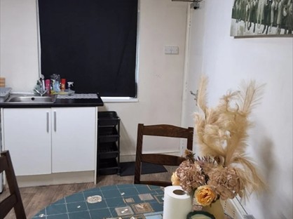 1 Bed Flat, Daisy Hill, WF13