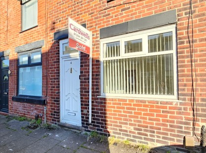 2 Bed Terraced House, Crescent Avenue, M27