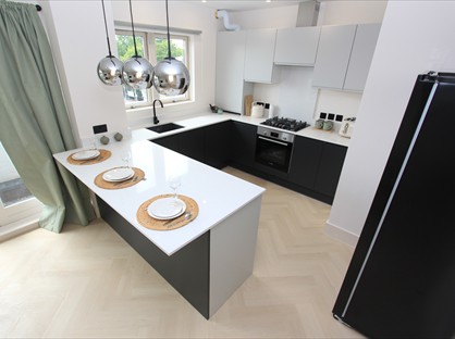 3 Bed Penthouse, Kilburn High Road, NW6