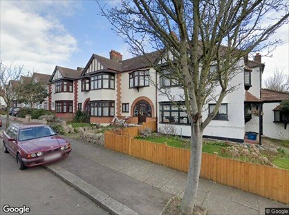 3 Bed Terraced House, Middleton Gardens, IG2