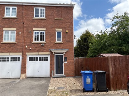 3 Bed End Terrace, Halecroft Park, HU7