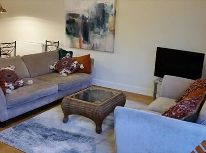 3 Bed Terraced House, Wharfside, RG7