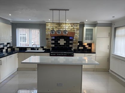 2 Bed Bungalow, Beverleys Avenue, NG13