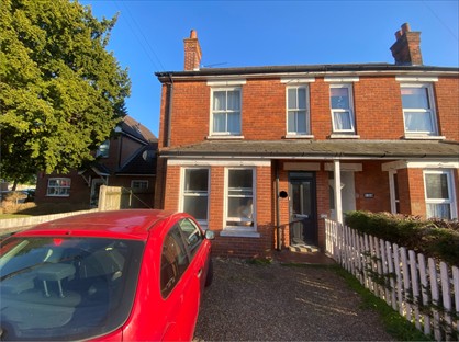 Room in a Shared House, Victoria Road, GU14