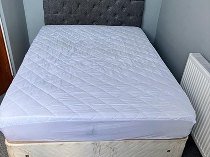 Room in a Shared House, College Street, NG31