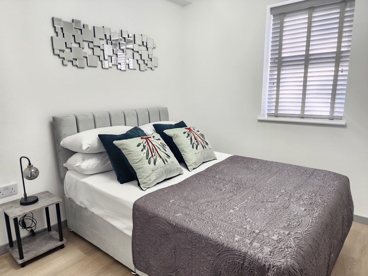 1 Bed Flat, Bicester Road, OX5 photo 2