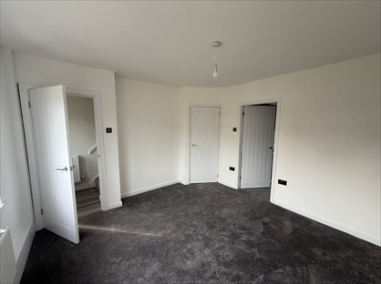 3 Bed Terraced House, Fens Crescent, DY5