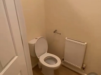 Room in a Shared House, Quarles Park Road, RM6