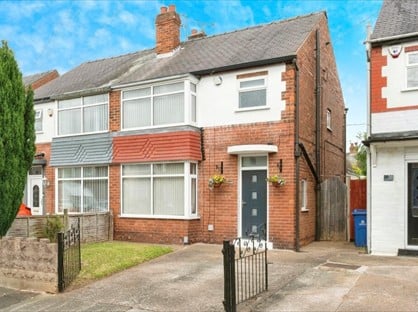 3 Bed Semi-Detached House, Wivelsfield Road, DN4