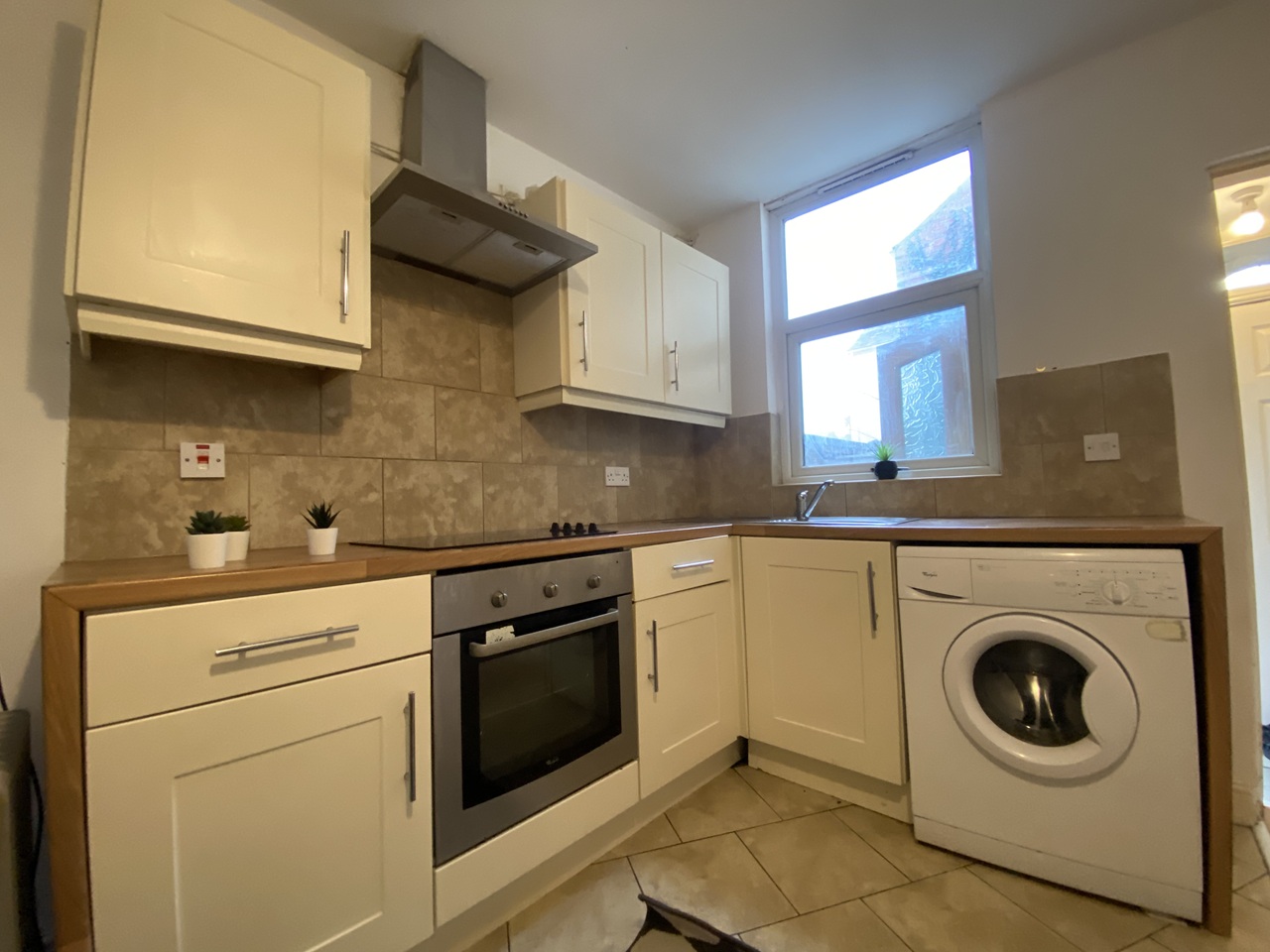 1 Bed Flat, Cavendish Road, LE2 photo 3