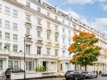 Studio Flat, Leinster Gardens, W2