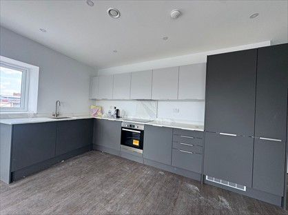 2 Bed Flat, Dover Court, UB2