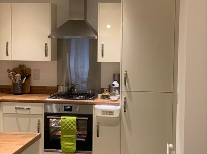 3 Bed Detached House, Neath Drive, SN15