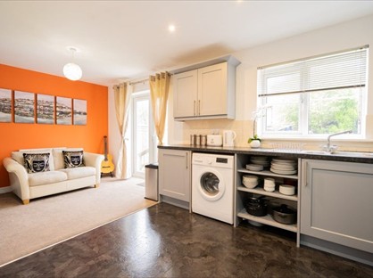 Room in a Shared House, Mead Avenue, B16