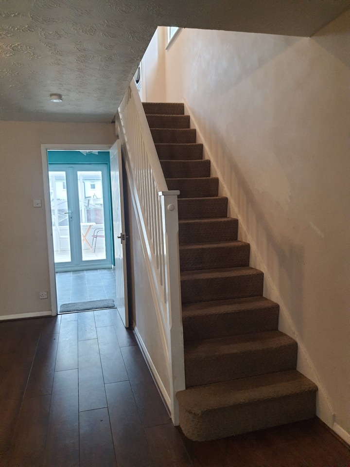 3 Bed Semi-Detached House, Bronte Close, LE3 photo 3
