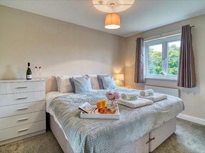 Room in a Shared House, Leeds, LS18