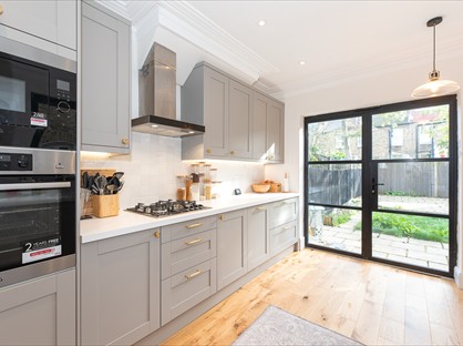 3 Bed Terraced House, Medusa Road, SE6