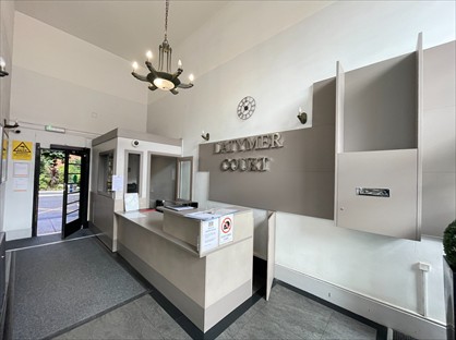 1 Bed Flat, Latymer Court, W6