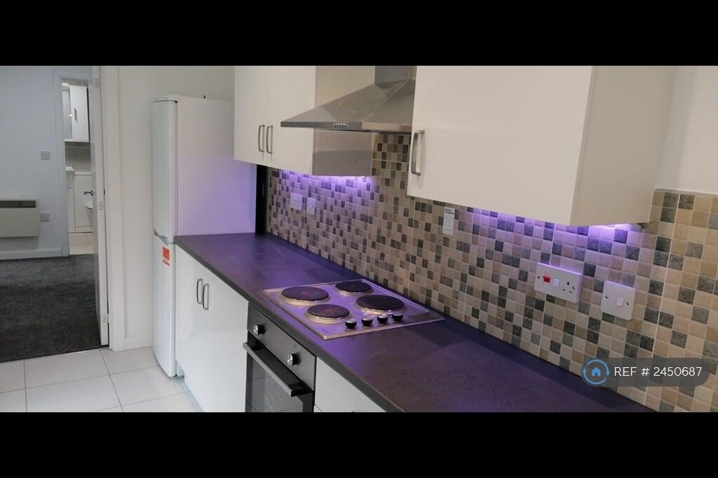 Additional image 7 of 2 Bed Flat, Riverside House, B42, N1 7GU