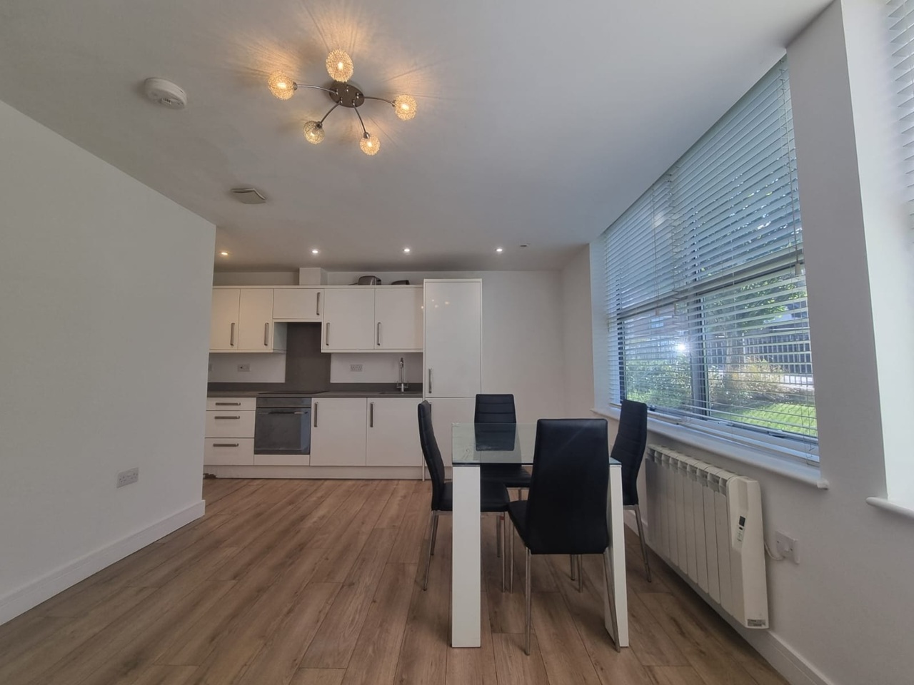 London - 1 Bed Flat, Highfield Road, NW11 - To Rent Now for £1,789.06 p/m