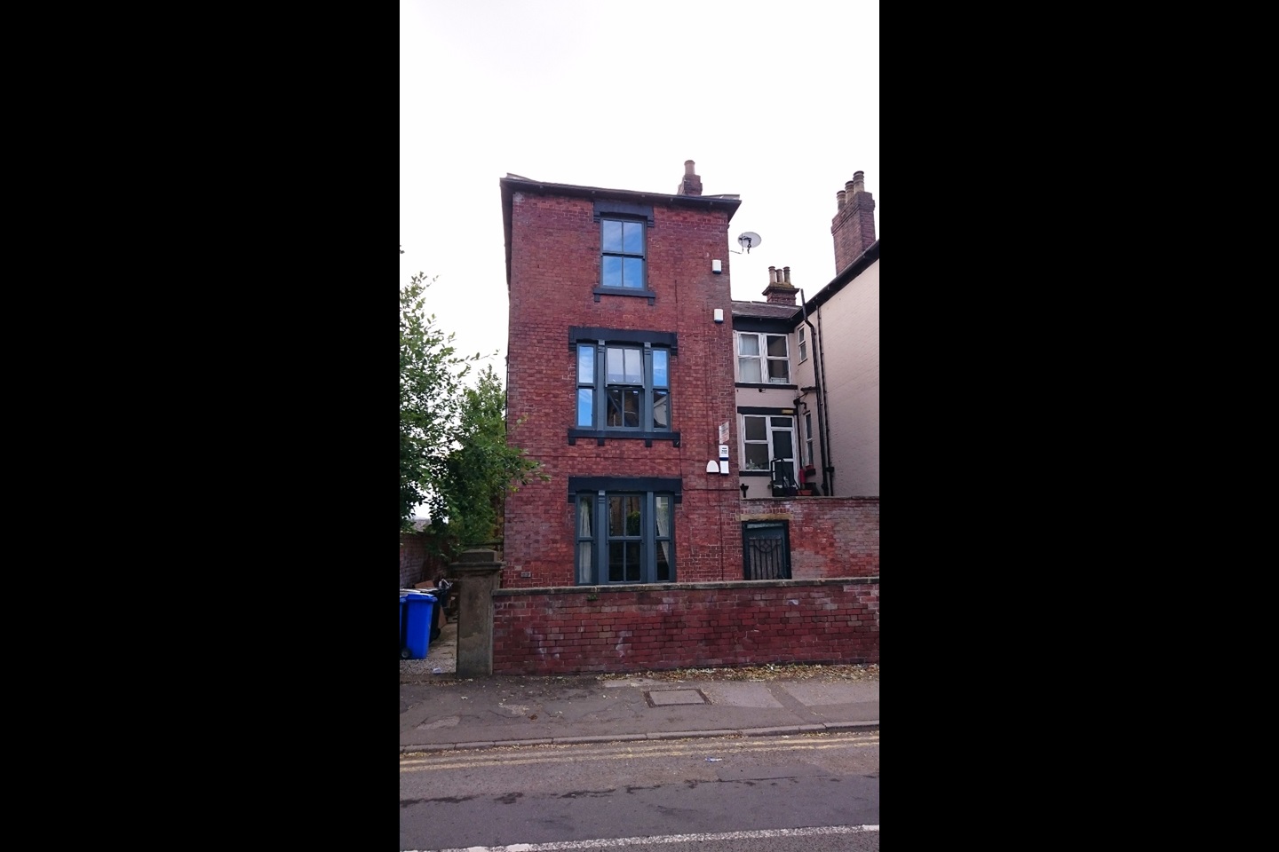 2 Bed Flat, Clarkehouse Road, S10 photo 3