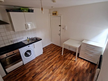 Studio Flat, The Avenue, N17