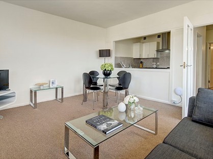 1 Bed Flat, Luke House, SW1P