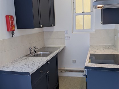 Studio Flat, Church Street, TQ3