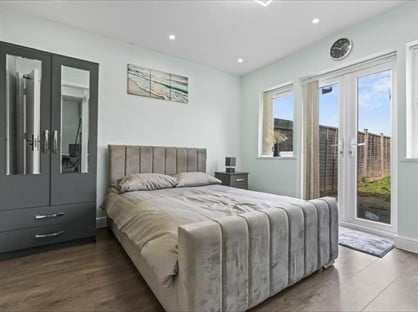 Room in a Shared House, Fernbank Close, B63