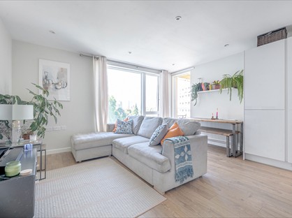 1 Bed Flat, Barrington Road, SW9