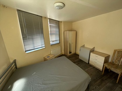 Room in a Shared House, Middlecross Street, ST3