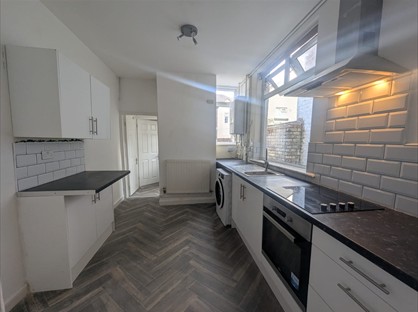 1 Bed Flat, Brunswick Place, ST1
