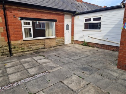 1 Bed Flat, Clifton Drive North, FY8