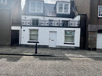 3 Bed Maisonette, Spital, AB24