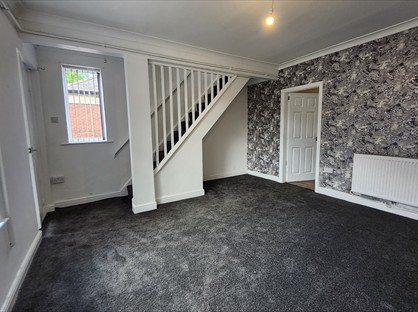3 Bed Semi-Detached House, Shackleton Grove, BL1