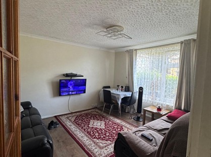 3 Bed Terraced House, Davington Road, RM8