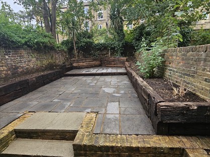 2 Bed Flat, Coningham Road, W12