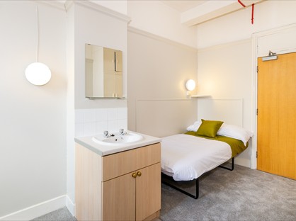 Room in a Shared House, Foley Street, W1W