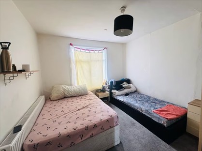 Room in a Shared House, Kings Avenue, RM6