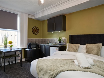 Room in a Shared Flat, Leeds Road, HD2