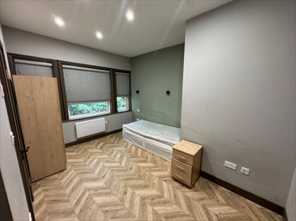 Room in a Shared House, Linden Gardens, KT22