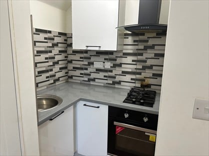 Studio Flat, North Finchley, N12