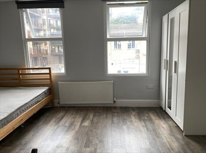 Studio Flat, Oval Road, CR0