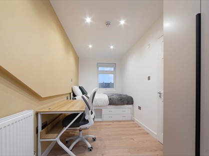 Room in a Shared House, Beulah Road, SM1