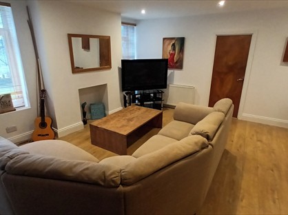 Room in a Shared House, Front Street, DH9