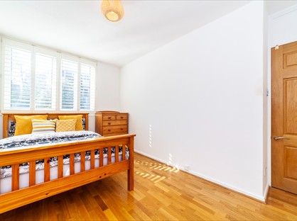 Room in a Shared Flat, Rosbury House, SW15