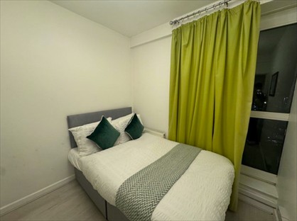 Room in a Shared House, Valley Road, WS3