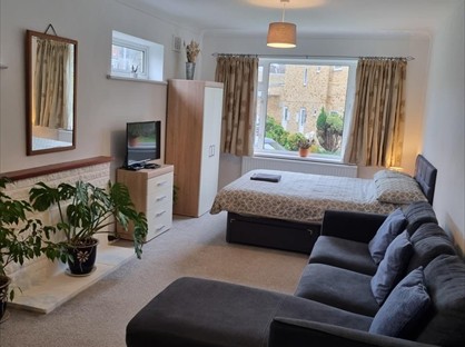 Room in a Shared Flat, Sundew Grove, CT11