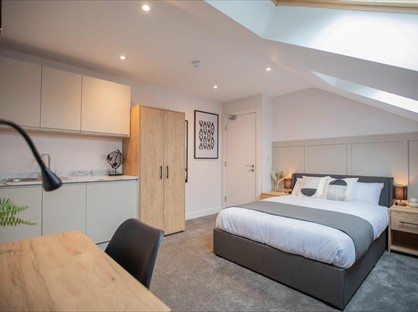 Room in a Shared House, Bradford, BD8