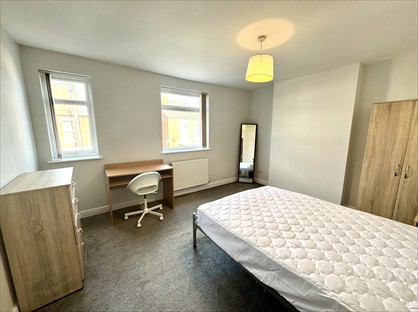 Room in a Shared House, Mona Street, NG9